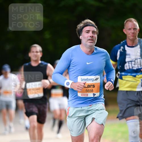 31.08.2025 - 21. Blankeneser Heldenlauf Dr. Thomas Lammeyer http://msf.ph/oto/8644060 31.08.2025 11:11:53 Laufen 5658 meine-sportfotos.de