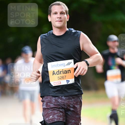 31.08.2025 - 21. Blankeneser Heldenlauf Dr. Thomas Lammeyer http://msf.ph/oto/8644077 31.08.2025 11:11:55 Laufen 5267 meine-sportfotos.de