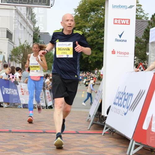 31.08.2025 - 21. Blankeneser Heldenlauf Strokosch-Dieckow http://msf.ph/oto/8644083 31.08.2025 10:24:14 Ziel 2665, 2365, 2743, 2069 meine-sportfotos.de