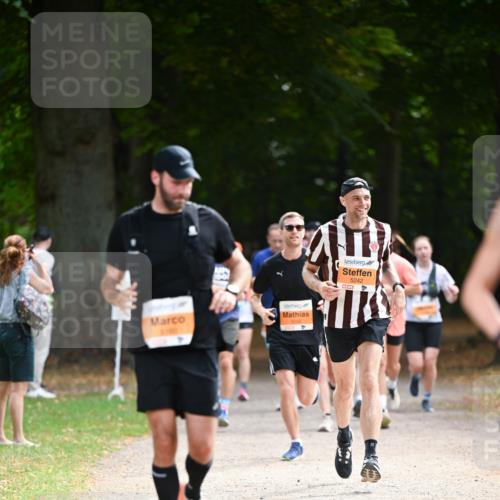 31.08.2025 - 21. Blankeneser Heldenlauf Dr. Thomas Lammeyer http://msf.ph/oto/8644102 31.08.2025 11:11:59 Laufen 5242 meine-sportfotos.de