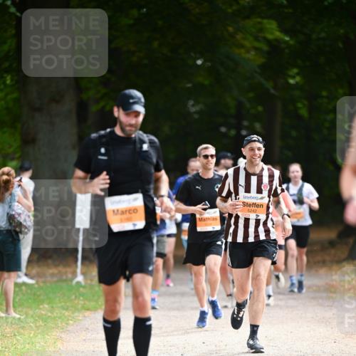 31.08.2025 - 21. Blankeneser Heldenlauf Dr. Thomas Lammeyer http://msf.ph/oto/8644103 31.08.2025 11:11:59 Laufen 5242 meine-sportfotos.de