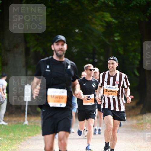31.08.2025 - 21. Blankeneser Heldenlauf Dr. Thomas Lammeyer http://msf.ph/oto/8644106 31.08.2025 11:12:00 Laufen 5242 meine-sportfotos.de