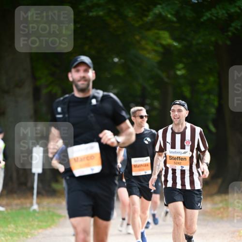 31.08.2025 - 21. Blankeneser Heldenlauf Dr. Thomas Lammeyer http://msf.ph/oto/8644110 31.08.2025 11:12:00 Laufen 5242 meine-sportfotos.de