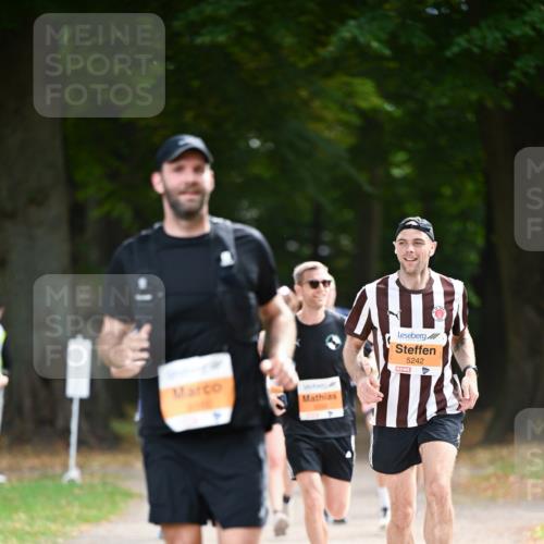 31.08.2025 - 21. Blankeneser Heldenlauf Dr. Thomas Lammeyer http://msf.ph/oto/8644111 31.08.2025 11:12:00 Laufen 5242 meine-sportfotos.de