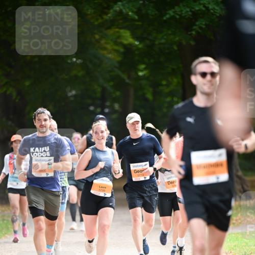 31.08.2025 - 21. Blankeneser Heldenlauf Dr. Thomas Lammeyer http://msf.ph/oto/8644128 31.08.2025 11:12:03 Laufen 5800, 5772, 516, 5799 meine-sportfotos.de
