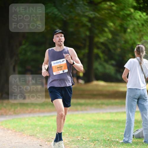 31.08.2025 - 21. Blankeneser Heldenlauf Dr. Thomas Lammeyer http://msf.ph/oto/8644313 31.08.2025 11:12:42 Laufen 5798 meine-sportfotos.de
