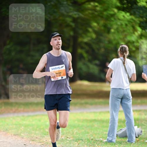31.08.2025 - 21. Blankeneser Heldenlauf Dr. Thomas Lammeyer http://msf.ph/oto/8644315 31.08.2025 11:12:42 Laufen 5798 meine-sportfotos.de