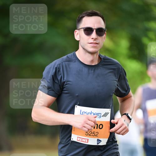 31.08.2025 - 21. Blankeneser Heldenlauf Dr. Thomas Lammeyer http://msf.ph/oto/8644317 31.08.2025 11:12:43 Laufen 5252 meine-sportfotos.de