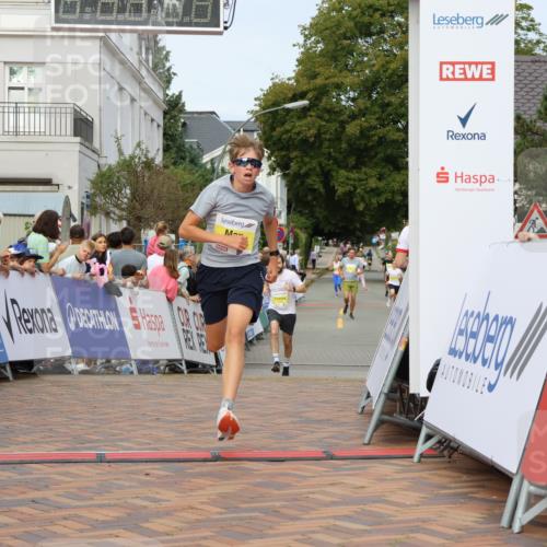 31.08.2025 - 21. Blankeneser Heldenlauf Strokosch-Dieckow http://msf.ph/oto/8644371 31.08.2025 10:23:57 Ziel 2185, 2373, 2232, 2072, 2605 meine-sportfotos.de