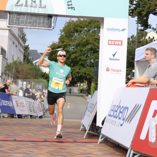 31.08.2025 - 21. Blankeneser Heldenlauf Strokosch-Dieckow http://msf.ph/oto/8644380 31.08.2025 10:10:11 Ziel 2374 meine-sportfotos.de