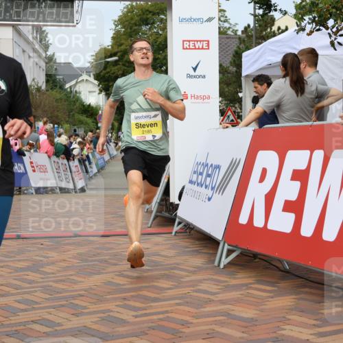 31.08.2025 - 21. Blankeneser Heldenlauf Strokosch-Dieckow http://msf.ph/oto/8644419 31.08.2025 10:23:53 Ziel 2626, 2184, 2185, 2373, 2237, 2232, 2072 meine-sportfotos.de