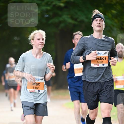 31.08.2025 - 21. Blankeneser Heldenlauf Dr. Thomas Lammeyer http://msf.ph/oto/8644420 31.08.2025 11:13:09 Laufen 5352, 5292 meine-sportfotos.de