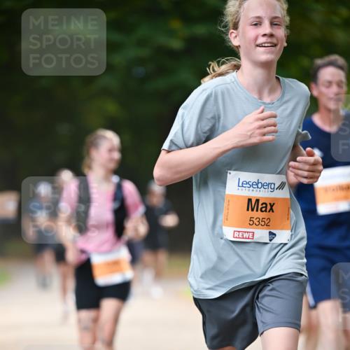 31.08.2025 - 21. Blankeneser Heldenlauf Dr. Thomas Lammeyer http://msf.ph/oto/8644427 31.08.2025 11:13:10 Laufen 5352 meine-sportfotos.de