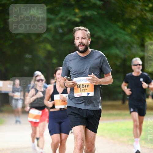 31.08.2025 - 21. Blankeneser Heldenlauf Dr. Thomas Lammeyer http://msf.ph/oto/8644460 31.08.2025 11:13:15 Laufen 5727 meine-sportfotos.de
