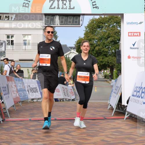 31.08.2025 - 21. Blankeneser Heldenlauf Strokosch-Dieckow http://msf.ph/oto/8644484 31.08.2025 10:04:45 Ziel 1080, 1079 meine-sportfotos.de