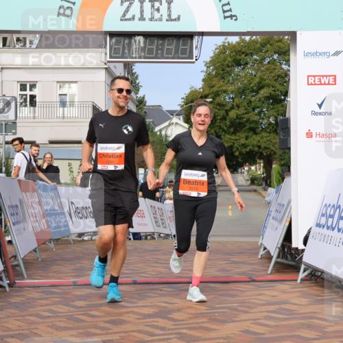 31.08.2025 - 21. Blankeneser Heldenlauf Strokosch-Dieckow http://msf.ph/oto/8644500 31.08.2025 10:04:45 Ziel 1080, 1079 meine-sportfotos.de