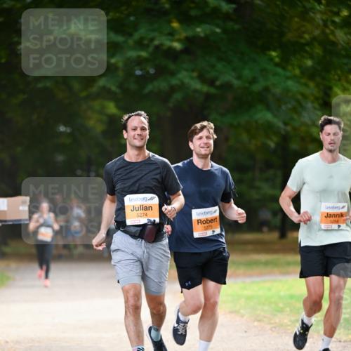 31.08.2025 - 21. Blankeneser Heldenlauf Dr. Thomas Lammeyer http://msf.ph/oto/8644504 31.08.2025 11:13:22 Laufen 5274, 5275, 5288 meine-sportfotos.de