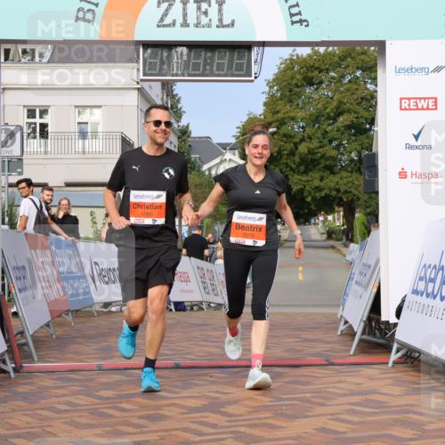 31.08.2025 - 21. Blankeneser Heldenlauf Strokosch-Dieckow http://msf.ph/oto/8644508 31.08.2025 10:04:45 Ziel 1080, 1079 meine-sportfotos.de