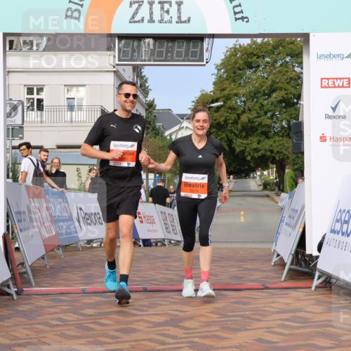 31.08.2025 - 21. Blankeneser Heldenlauf Strokosch-Dieckow http://msf.ph/oto/8644525 31.08.2025 10:04:45 Ziel 1080, 1079 meine-sportfotos.de