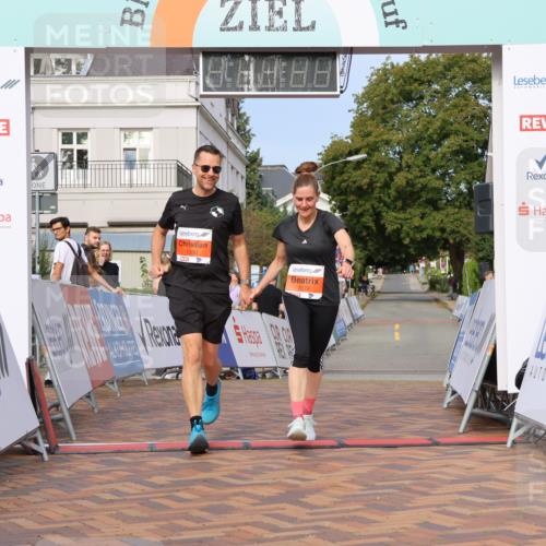 31.08.2025 - 21. Blankeneser Heldenlauf Strokosch-Dieckow http://msf.ph/oto/8644557 31.08.2025 10:04:44 Ziel 1080, 1079 meine-sportfotos.de