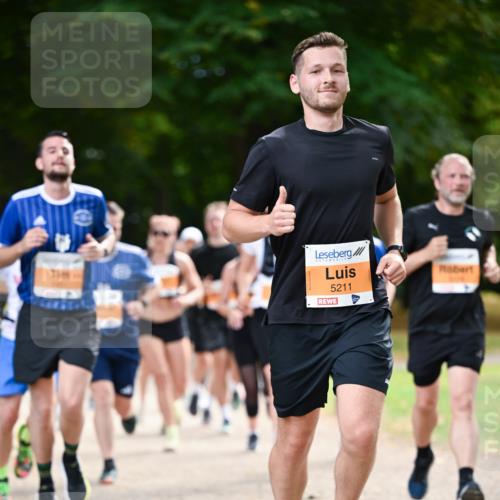 31.08.2025 - 21. Blankeneser Heldenlauf Dr. Thomas Lammeyer http://msf.ph/oto/8644560 31.08.2025 11:13:36 Laufen 5211 meine-sportfotos.de
