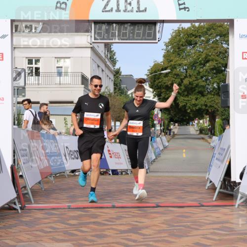 31.08.2025 - 21. Blankeneser Heldenlauf Strokosch-Dieckow http://msf.ph/oto/8644567 31.08.2025 10:04:44 Ziel 1080, 1079 meine-sportfotos.de