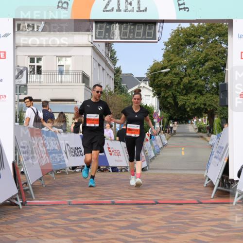 31.08.2025 - 21. Blankeneser Heldenlauf Strokosch-Dieckow http://msf.ph/oto/8644610 31.08.2025 10:04:43 Ziel 1080, 1079 meine-sportfotos.de