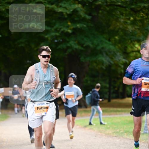 31.08.2025 - 21. Blankeneser Heldenlauf Dr. Thomas Lammeyer http://msf.ph/oto/8644624 31.08.2025 11:13:47 Laufen 5177, 558 meine-sportfotos.de
