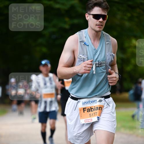 31.08.2025 - 21. Blankeneser Heldenlauf Dr. Thomas Lammeyer http://msf.ph/oto/8644637 31.08.2025 11:13:49 Laufen 5177 meine-sportfotos.de