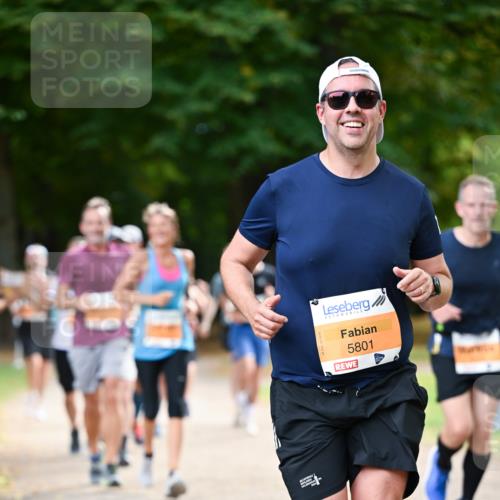 31.08.2025 - 21. Blankeneser Heldenlauf Dr. Thomas Lammeyer http://msf.ph/oto/8644717 31.08.2025 11:14:00 Laufen 5801 meine-sportfotos.de