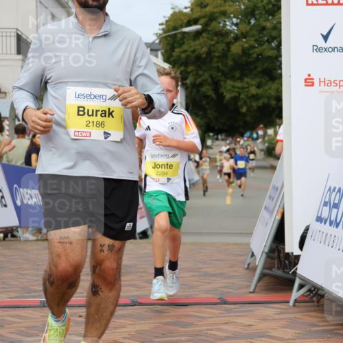 31.08.2025 - 21. Blankeneser Heldenlauf Strokosch-Dieckow http://msf.ph/oto/8644724 31.08.2025 10:23:37 Ziel 2186, 2071, 2284, 2618 meine-sportfotos.de