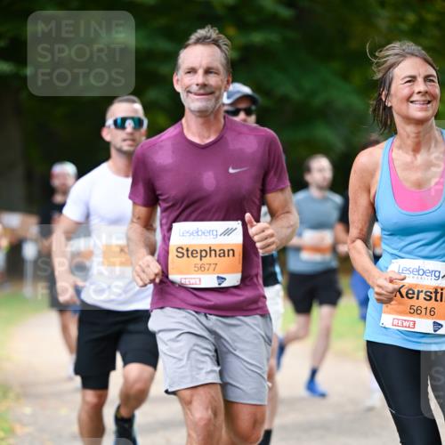 31.08.2025 - 21. Blankeneser Heldenlauf Dr. Thomas Lammeyer http://msf.ph/oto/8644744 31.08.2025 11:14:02 Laufen 5677, 5616 meine-sportfotos.de