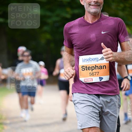 31.08.2025 - 21. Blankeneser Heldenlauf Dr. Thomas Lammeyer http://msf.ph/oto/8644750 31.08.2025 11:14:03 Laufen 5677 meine-sportfotos.de