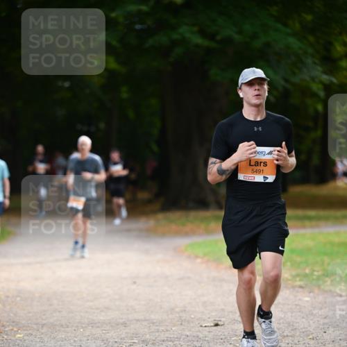 31.08.2025 - 21. Blankeneser Heldenlauf Dr. Thomas Lammeyer http://msf.ph/oto/8644801 31.08.2025 11:14:11 Laufen 5491 meine-sportfotos.de