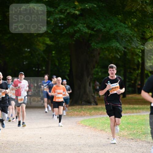 31.08.2025 - 21. Blankeneser Heldenlauf Dr. Thomas Lammeyer http://msf.ph/oto/8644812 31.08.2025 11:14:20 Laufen 5077 meine-sportfotos.de