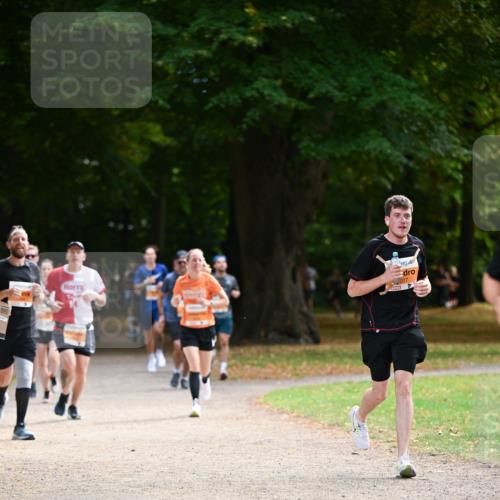 31.08.2025 - 21. Blankeneser Heldenlauf Dr. Thomas Lammeyer http://msf.ph/oto/8644815 31.08.2025 11:14:20 Laufen 077 meine-sportfotos.de