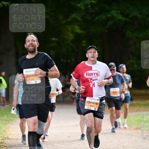 31.08.2025 - 21. Blankeneser Heldenlauf Dr. Thomas Lammeyer http://msf.ph/oto/8644827 31.08.2025 11:14:24 Laufen 5344, 688, 5617 meine-sportfotos.de