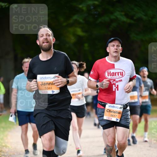 31.08.2025 - 21. Blankeneser Heldenlauf Dr. Thomas Lammeyer http://msf.ph/oto/8644835 31.08.2025 11:14:25 Laufen 5344, 1688, 5617 meine-sportfotos.de