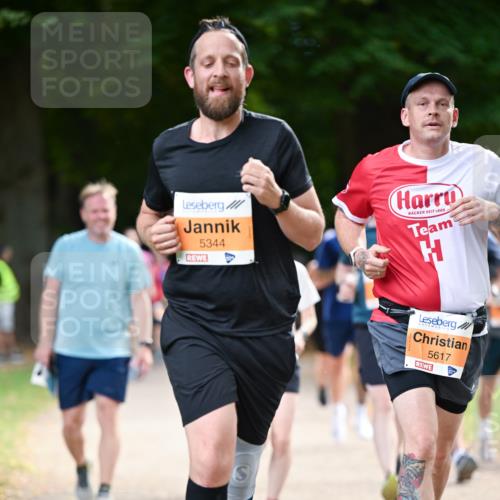 31.08.2025 - 21. Blankeneser Heldenlauf Dr. Thomas Lammeyer http://msf.ph/oto/8644841 31.08.2025 11:14:25 Laufen 5344, 1688, 5617 meine-sportfotos.de