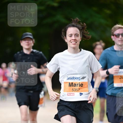 31.08.2025 - 21. Blankeneser Heldenlauf Dr. Thomas Lammeyer http://msf.ph/oto/8644861 31.08.2025 11:14:28 Laufen 5357 meine-sportfotos.de