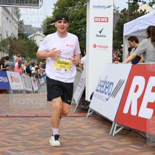 31.08.2025 - 21. Blankeneser Heldenlauf Strokosch-Dieckow http://msf.ph/oto/8644870 31.08.2025 10:23:28 Ziel 2525, 2471, 2071 meine-sportfotos.de