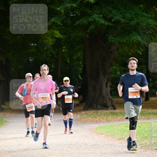 31.08.2025 - 21. Blankeneser Heldenlauf Dr. Thomas Lammeyer http://msf.ph/oto/8644881 31.08.2025 11:14:31 Laufen 5480, 5704 meine-sportfotos.de