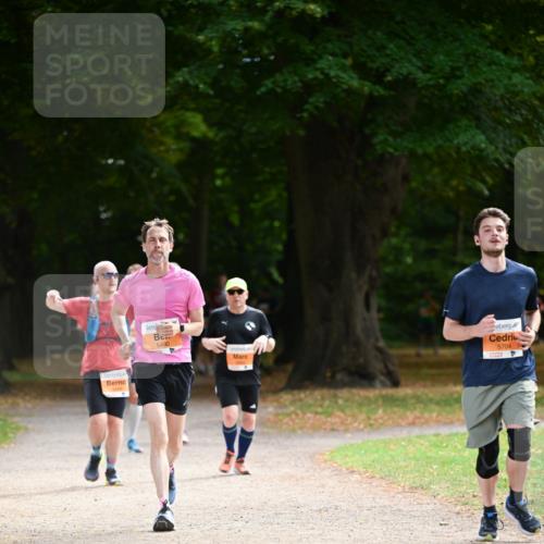 31.08.2025 - 21. Blankeneser Heldenlauf Dr. Thomas Lammeyer http://msf.ph/oto/8644884 31.08.2025 11:14:31 Laufen 5480, 5704 meine-sportfotos.de