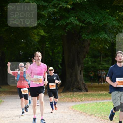 31.08.2025 - 21. Blankeneser Heldenlauf Dr. Thomas Lammeyer http://msf.ph/oto/8644887 31.08.2025 11:14:31 Laufen 5449, 5693, 5704 meine-sportfotos.de