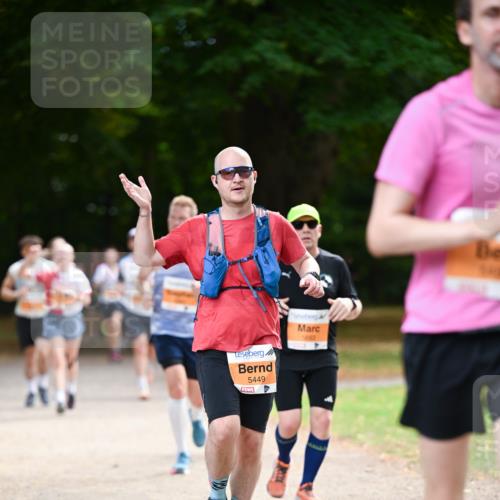 31.08.2025 - 21. Blankeneser Heldenlauf Dr. Thomas Lammeyer http://msf.ph/oto/8644908 31.08.2025 11:14:35 Laufen 5449, 5600 meine-sportfotos.de