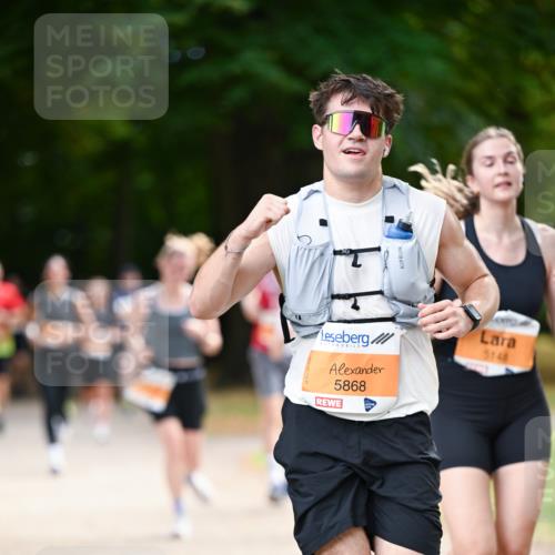 31.08.2025 - 21. Blankeneser Heldenlauf Dr. Thomas Lammeyer http://msf.ph/oto/8644965 31.08.2025 11:14:43 Laufen 5868, 5148 meine-sportfotos.de