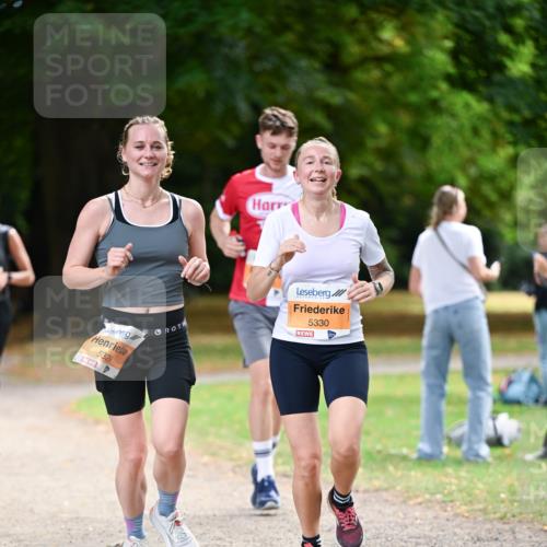 31.08.2025 - 21. Blankeneser Heldenlauf Dr. Thomas Lammeyer http://msf.ph/oto/8644982 31.08.2025 11:14:45 Laufen 5329, 5330 meine-sportfotos.de