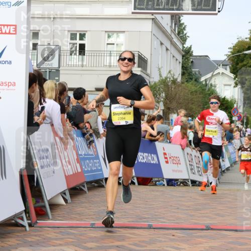 31.08.2025 - 21. Blankeneser Heldenlauf Strokosch-Dieckow http://msf.ph/oto/8645010 31.08.2025 10:23:16 Ziel 2293, 2508, 2643, 2394 meine-sportfotos.de