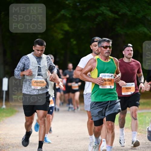 31.08.2025 - 21. Blankeneser Heldenlauf Dr. Thomas Lammeyer http://msf.ph/oto/8645086 31.08.2025 11:14:59 Laufen 5343, 5514, 5509, 8 meine-sportfotos.de