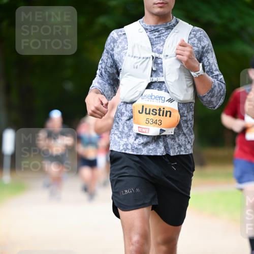 31.08.2025 - 21. Blankeneser Heldenlauf Dr. Thomas Lammeyer http://msf.ph/oto/8645106 31.08.2025 11:15:02 Laufen 5343 meine-sportfotos.de